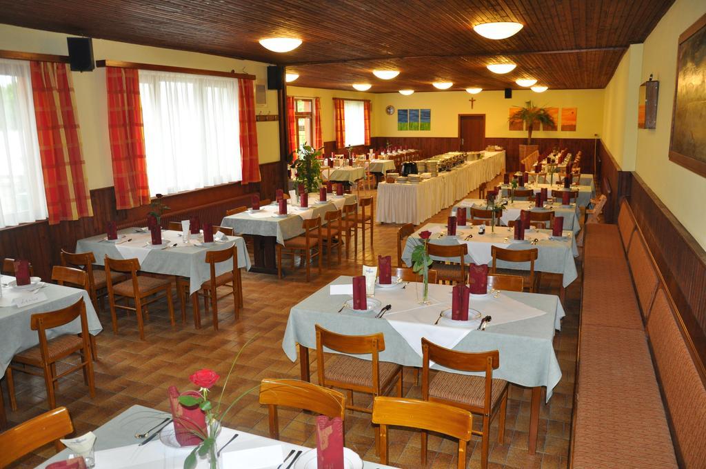 Gasthof Zur Linde Sankt Andrä bei Frauenkirchen Εξωτερικό φωτογραφία